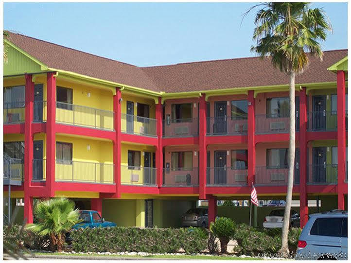 Scottish Inn & Suites - Kemah Boardwalk Exterior photo