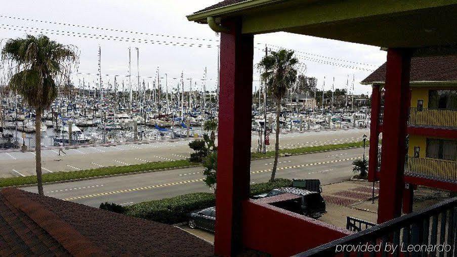 Scottish Inn & Suites - Kemah Boardwalk Exterior photo
